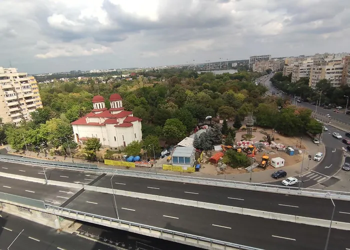 Lake And Park View Bucarest