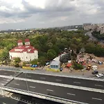 Lake And Park View Bucarest