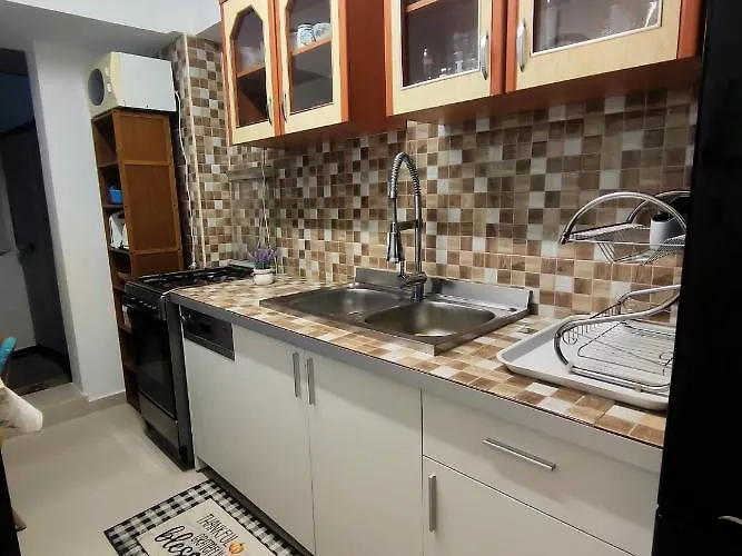 Lake And Park View Pensión *