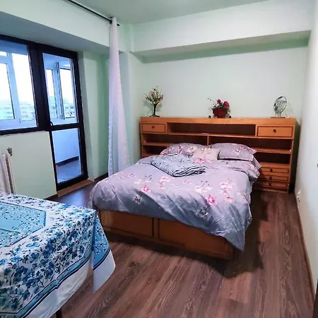 Lake And Park View * Bucureşti